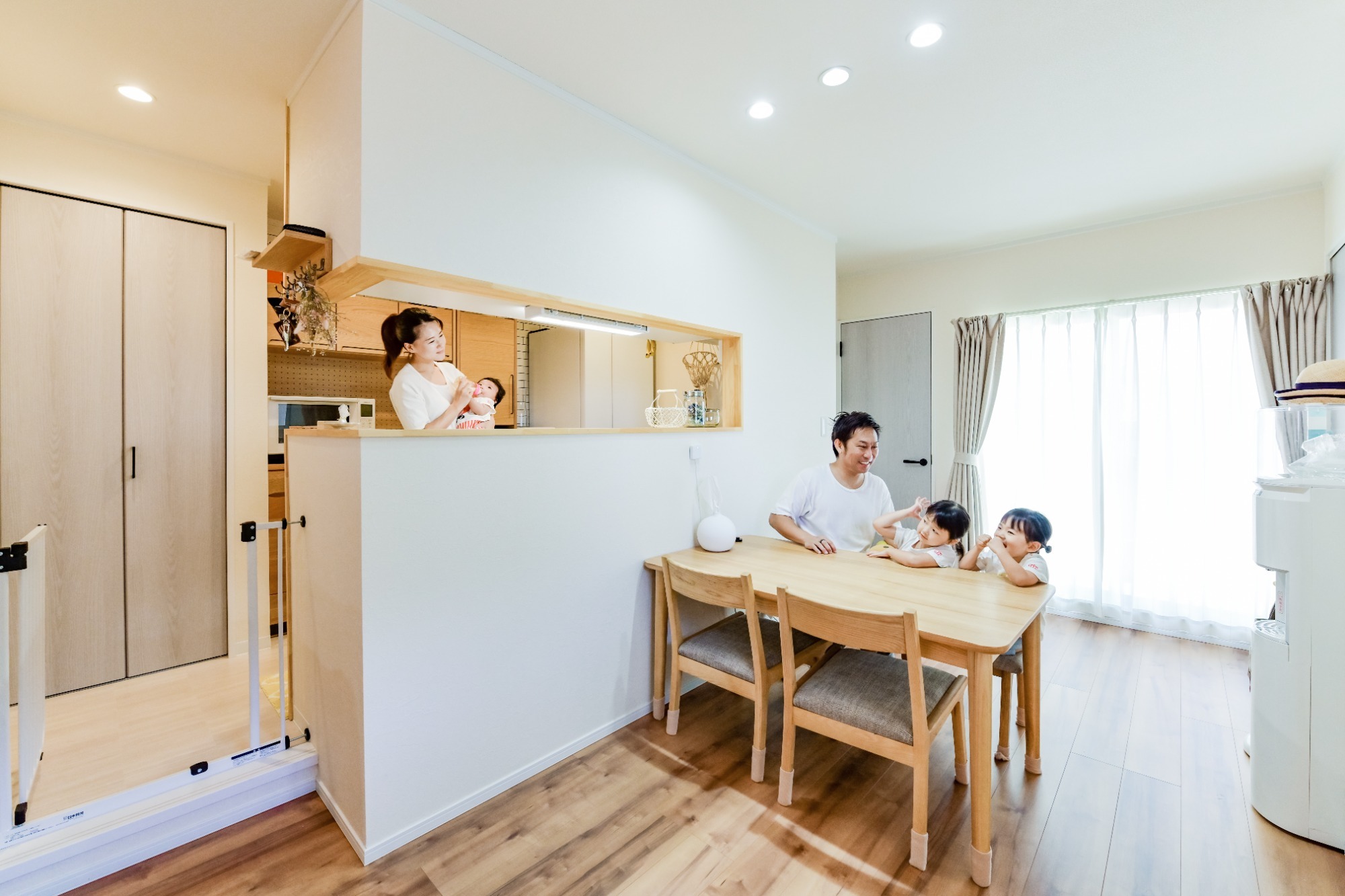 暮らしにフィットする、明るく開放的な住まい