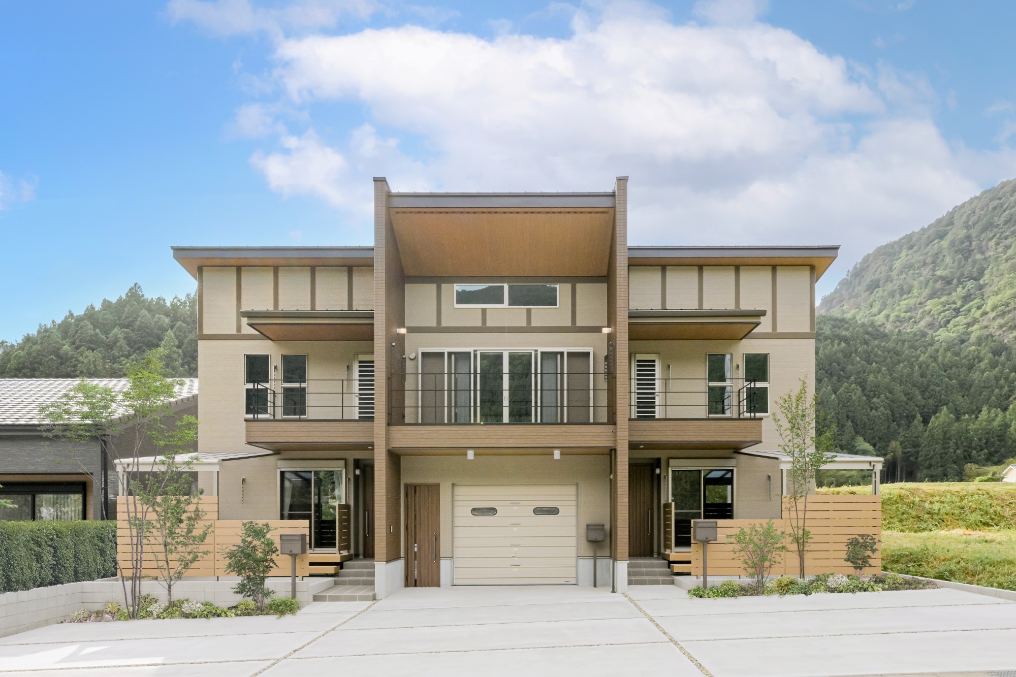 本巣郡 新築住宅のエクステリア